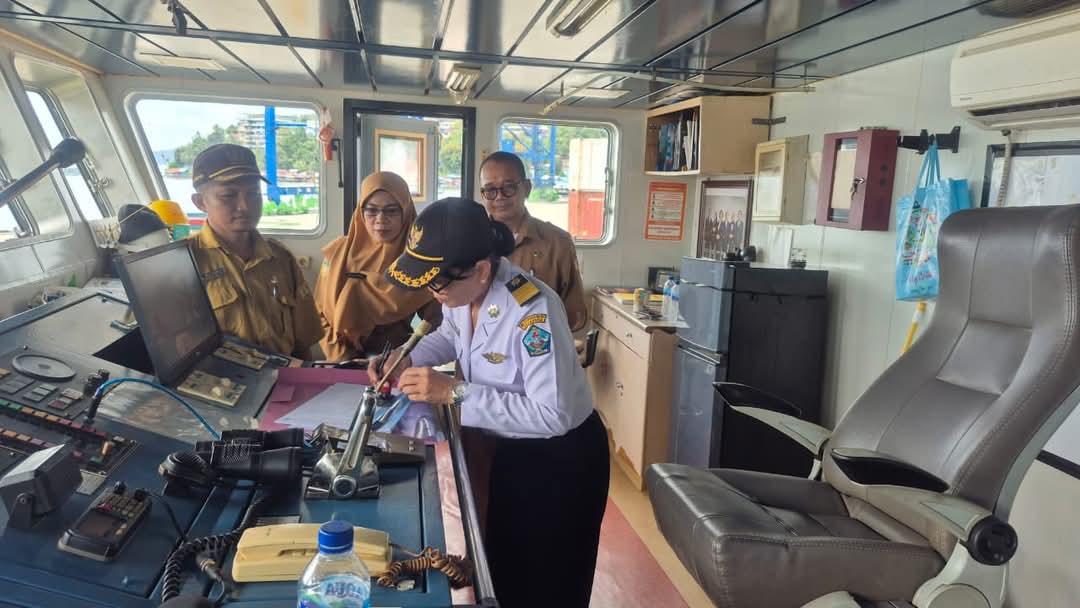  Bersama Kepala Bidang